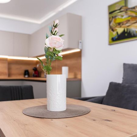 Modern 1-Bedroom Apartments 플로브디프 외부 사진