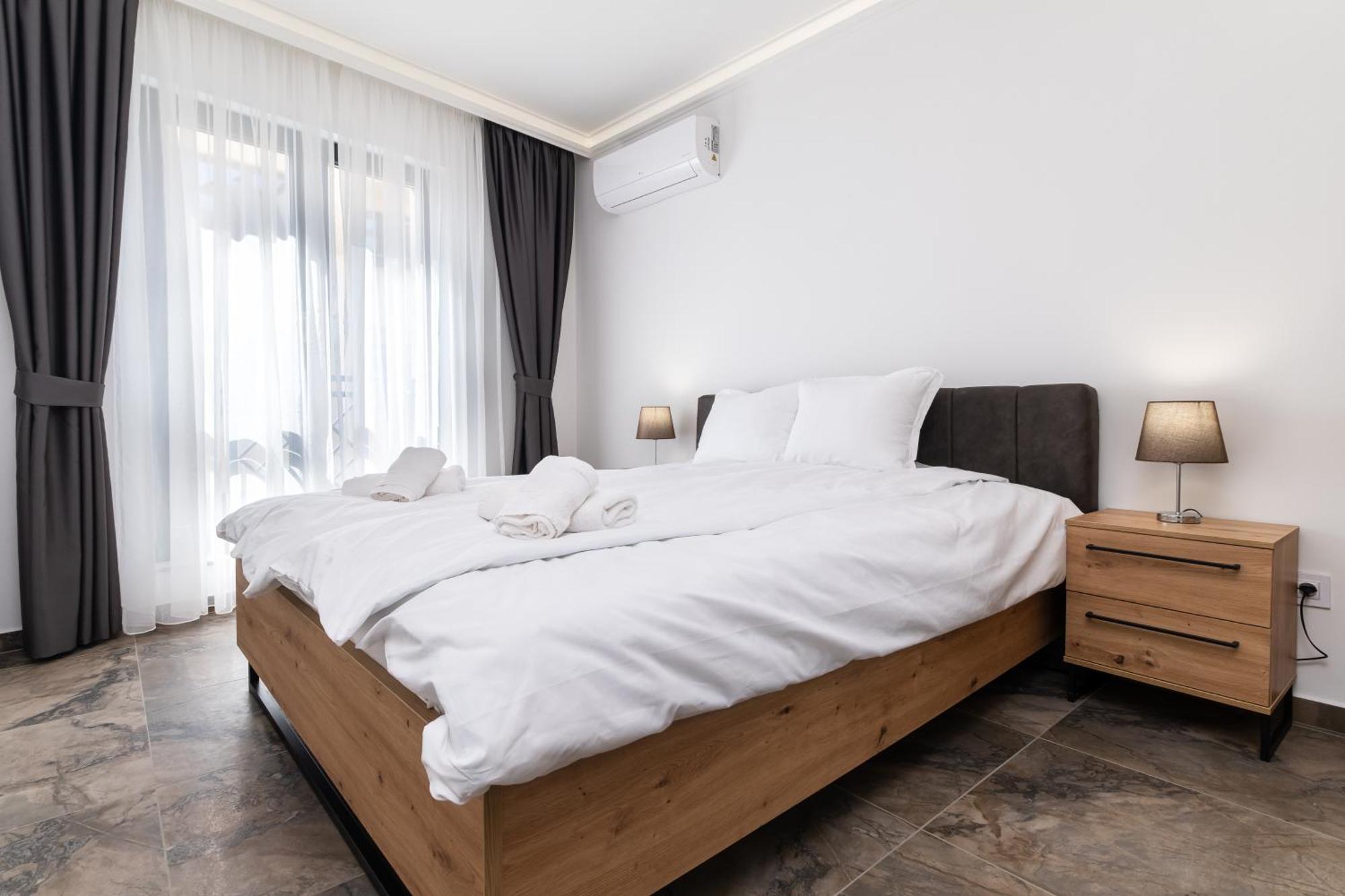 Modern 1-Bedroom Apartments 플로브디프 외부 사진
