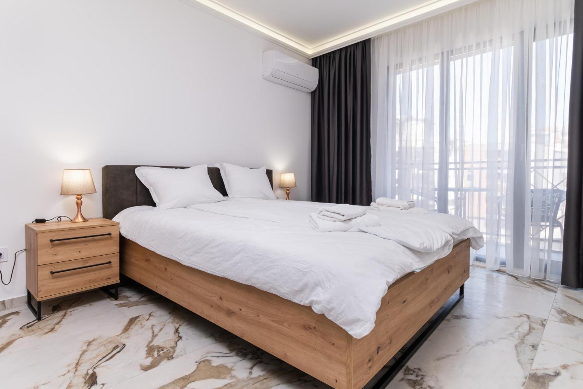 Modern 1-Bedroom Apartments 플로브디프 외부 사진