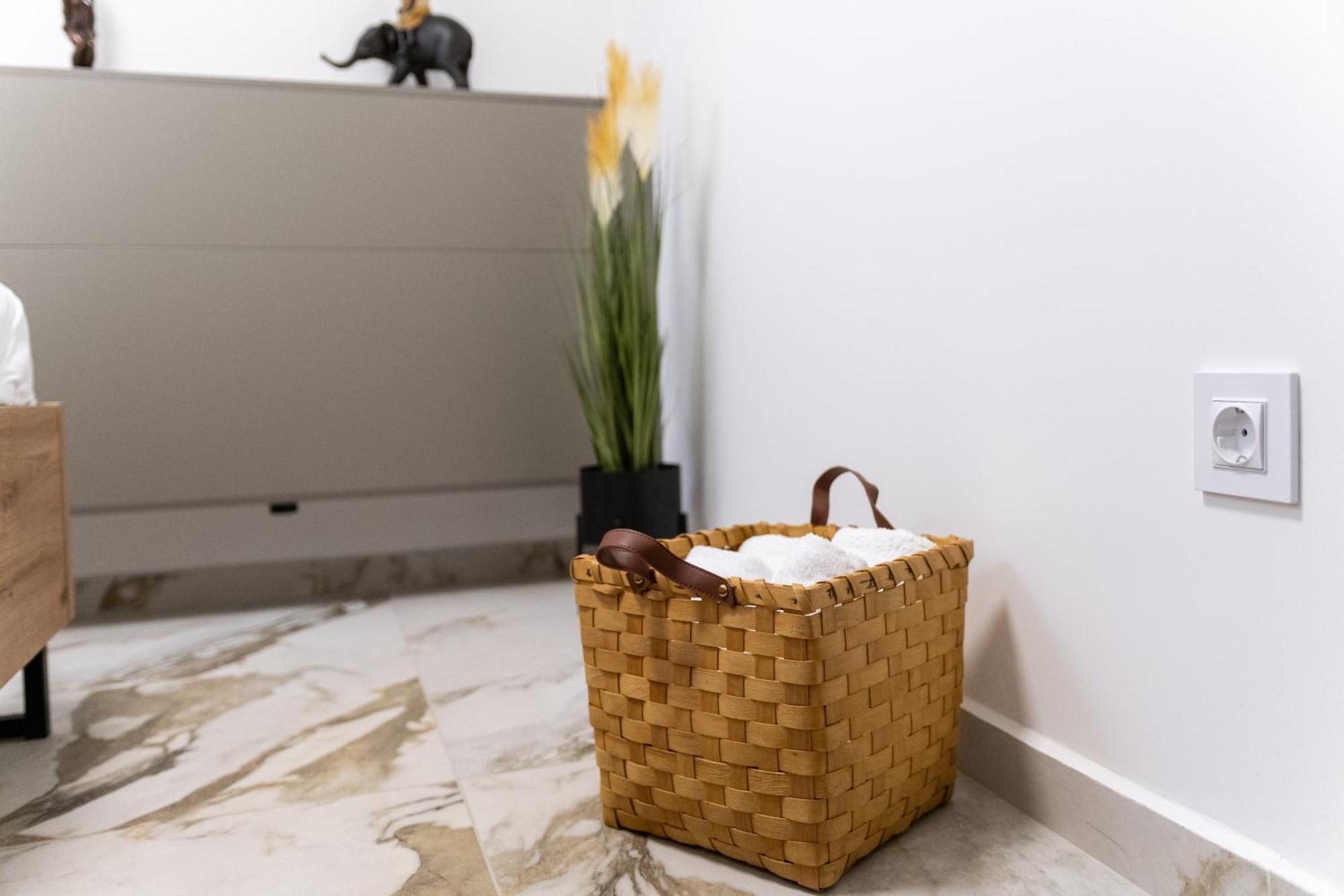 Modern 1-Bedroom Apartments 플로브디프 외부 사진