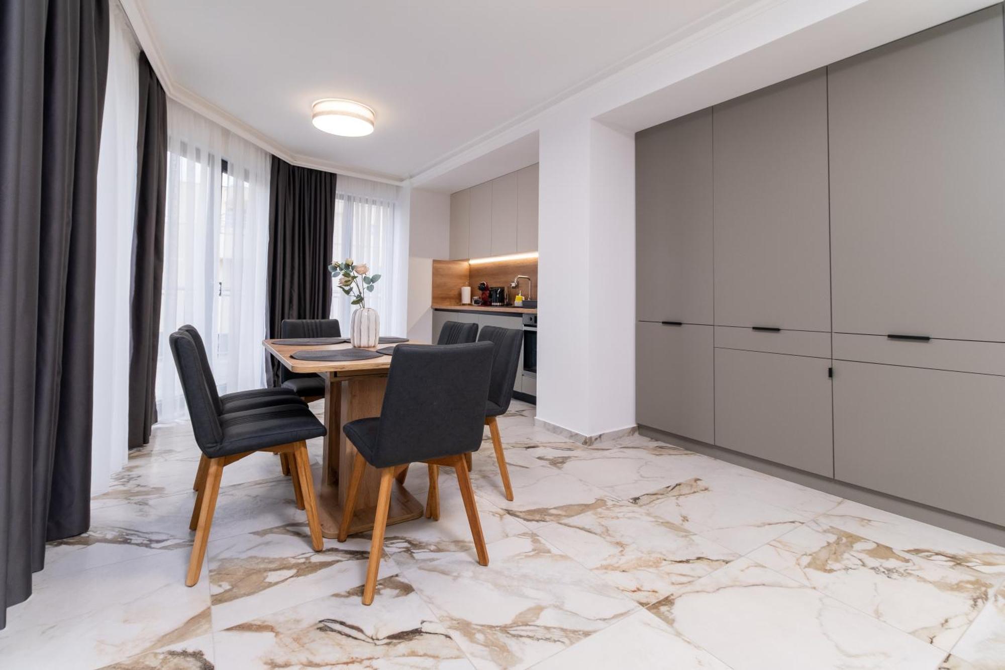 Modern 1-Bedroom Apartments 플로브디프 외부 사진